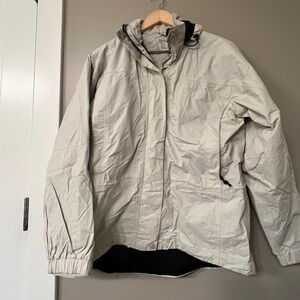 Royal Robbins Raincoat - Size Medium - Excellent Condition